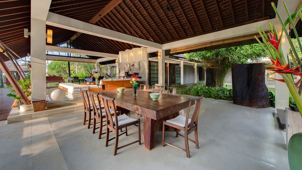 Samadhana - dining and living during the day